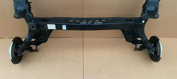 Seat Leon (5F) Rear axle beam with reductor 5Q0501049BH