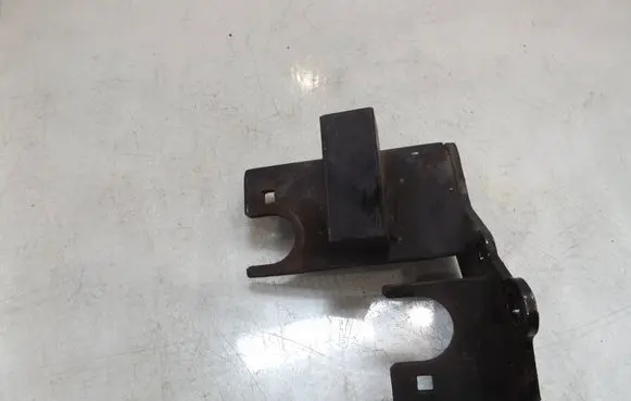 Nissan NV200 Bracket in trunk/boot 