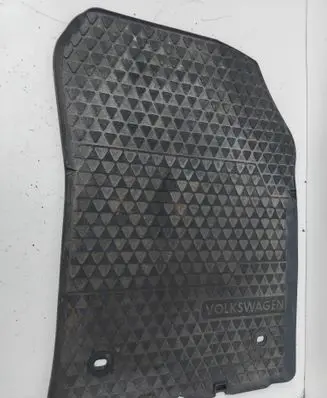 Volkswagen Touran I Front floor mat 1T1061501