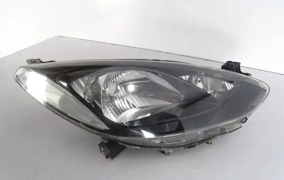 Mazda 2 Headlight/headlamp