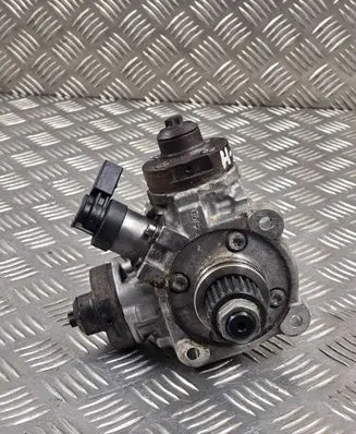 Audi A4 S4 B9 8W Fuel injection high pressure pump 059130755CG