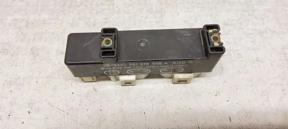 Volkswagen Transporter - Caravelle T4 Coolant fan relay 701919506A 898726000