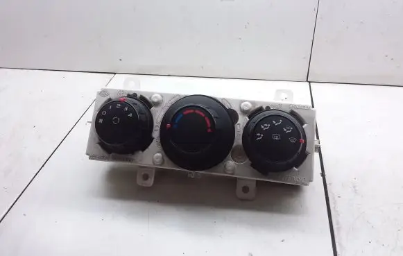 Renault Master III Climate control unit 275700007R 5L7741100