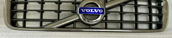 Front bumper upper radiator grill