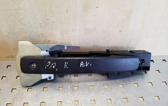 Nissan X-Trail T31 Front door exterior handle