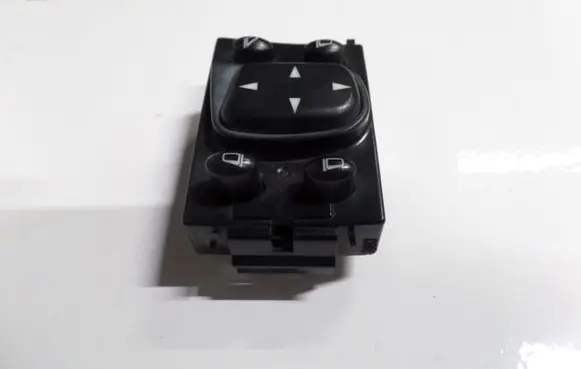 Mercedes-Benz S W220 Wing mirror switch 2208211551