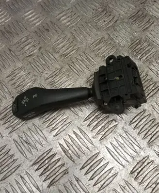 BMW 5 E39 Indicator stalk 8363668