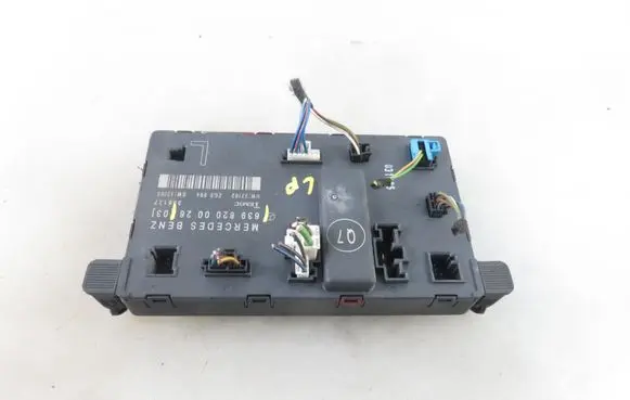 Mercedes-Benz Vito Viano W639 Door control unit/module 6398200026