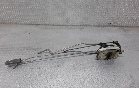 KIA Sportage Front door lock