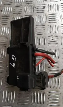 Volkswagen Golf IV Fuse module 1j0937550c