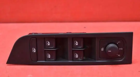 Skoda Kamiq Electric window control switch 655867171A