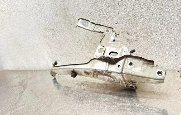 Opel Astra H Headlight/headlamp mounting bracket 13237140