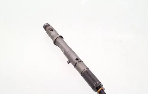 Audi A6 S6 C5 4B Fuel injector 059130201f