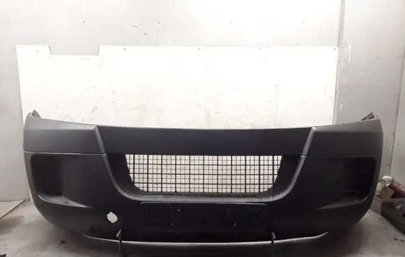 Iveco Daily 35.8 - 9 Front bumper 