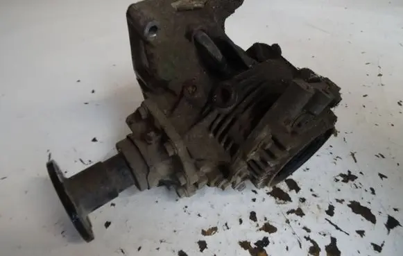 Nissan X-Trail T31 Gearbox transfer box case 