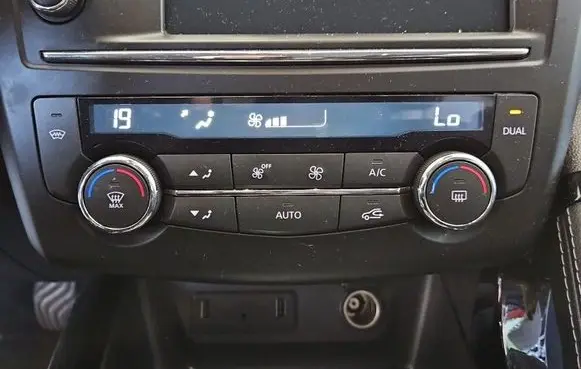 Renault Kadjar Climate control/heater control trim 275105707R IMPRK1546508