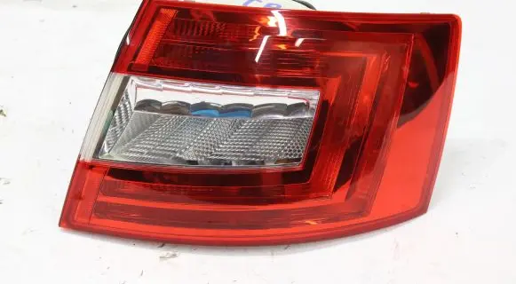Skoda Octavia Mk3 (5E) Rear/tail lights 5E5945096