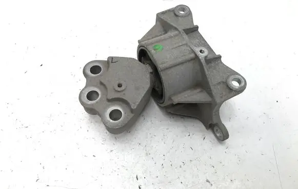 MG ZS Engine mount vacuum valve 10592203