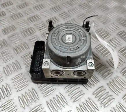 Volkswagen Golf VII ABS Pump 5Q0614517AA 5Q0907379AB