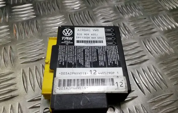 Volkswagen PASSAT B6 Airbag control unit/module 3C0909605J