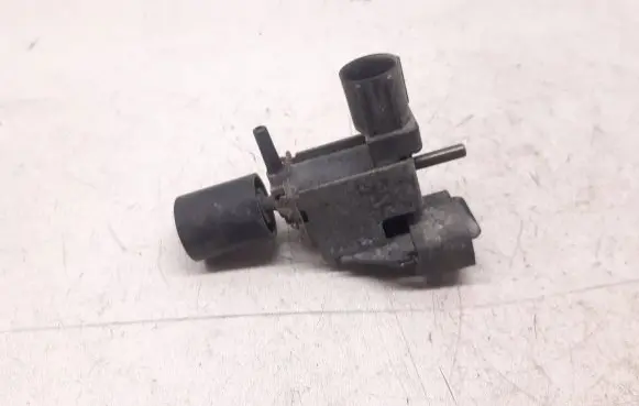 Honda CR-V Vacuum valve 