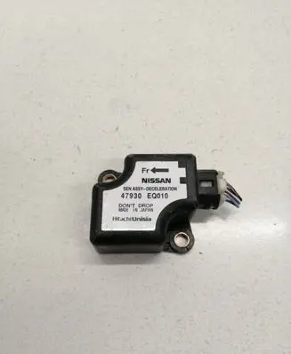 Nissan X-Trail T30 ESP acceleration yaw rate sensor 47930EQ101