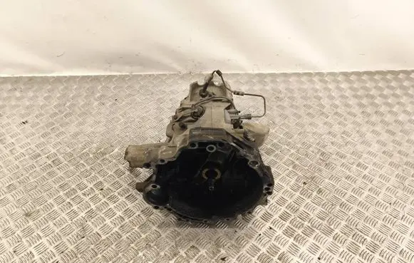 Volkswagen PASSAT B5 Manual 5 speed gearbox DHF 07068