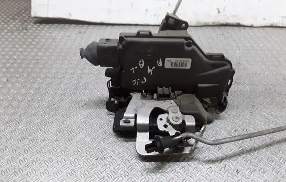 Audi A4 S4 B6 8E 8H Front door lock 4B1837015G