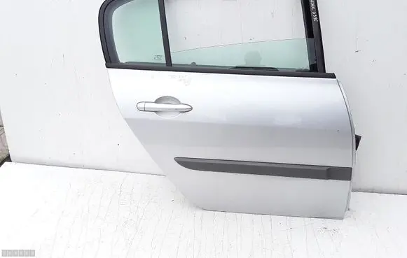 Rear door
