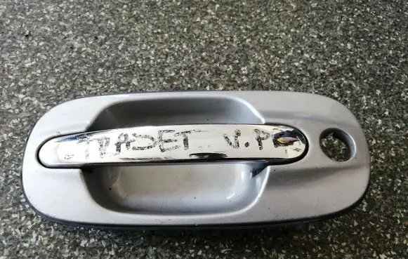 Hyundai Trajet Front door exterior handle 826603A01