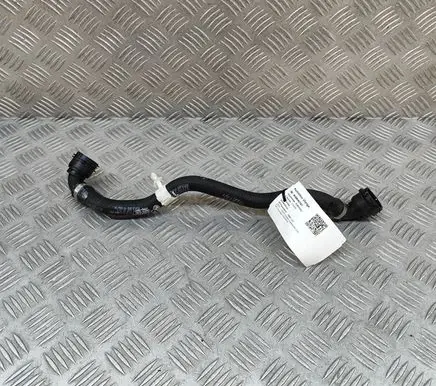 BMW X2 U10 Engine coolant pipe/hose 8478461