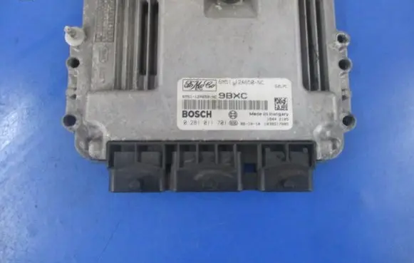 Ford Focus C-MAX Engine control unit/module ECU 6M51-12A650-NC