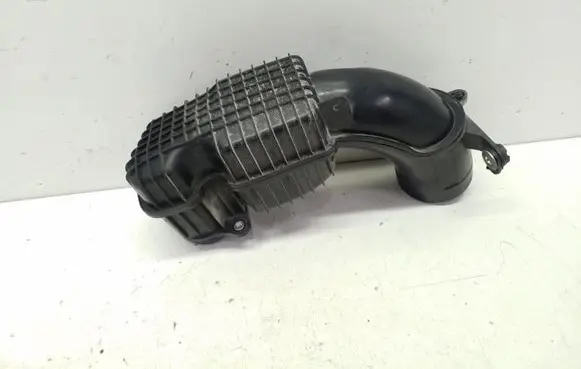 Intake resonator