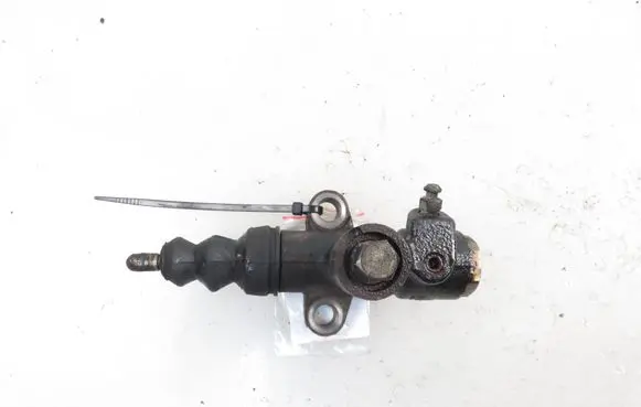 Subaru Impreza III Clutch release bearing slave cylinder 