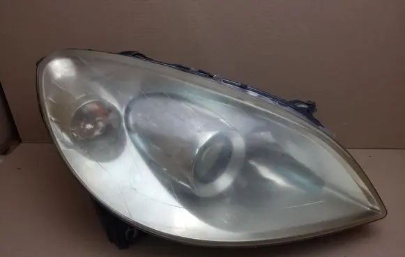 Mercedes-Benz B W245 Headlight/headlamp A1698202661