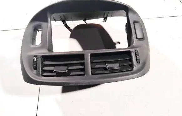 Toyota Previa (XR30, XR40) II Dash center air vent grill 5540528310 55405-28320