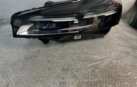 Renault Clio V Headlight/headlamp 260600149R 148R006599 01082599900010