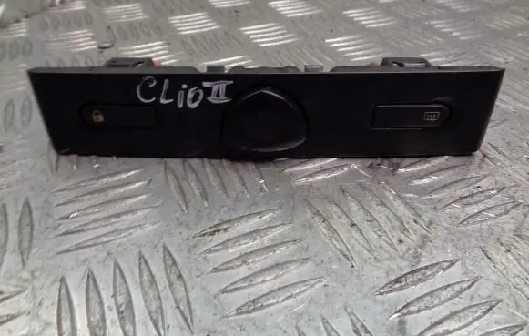Renault Clio II A set of switches 8200071224