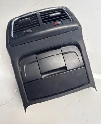 Audi A5 Sportback 8TA Rear air vent grill 8K0864376 00002495