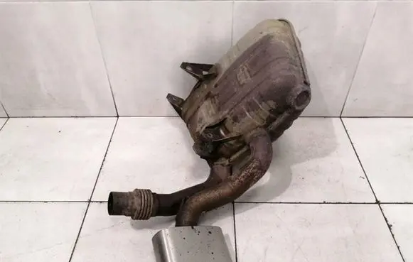 Porsche 911 997 Rear muffler/silencer tail pipe 99711121203