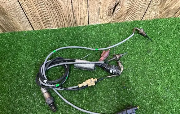 Volkswagen PASSAT B8 Lambda probe sensor 04L907805G