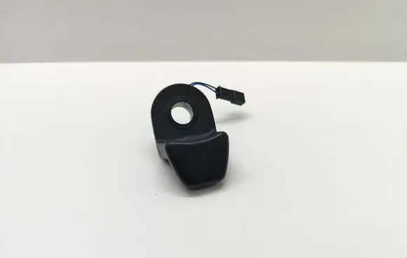 BMW 5 E60 E61 Tailgate glass/window release handle 9200673 59845510