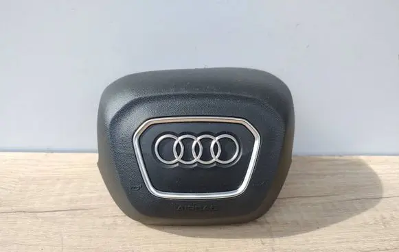 Audi A3 S3 8V Steering wheel airbag cover 62670230
