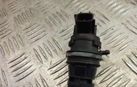 Lexus GS 300 350 430 450H Windscreen/windshield washer pump 8533060190