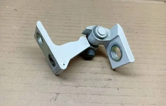 Skoda Kodiaq Front door upper hinge 