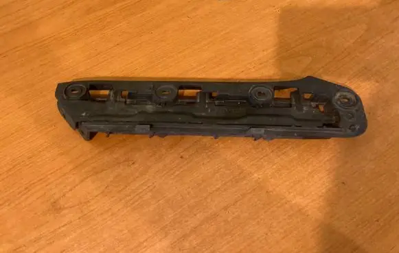 Volkswagen Caddy Front bumper mounting bracket 1T0807935