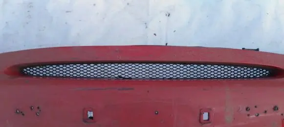Mazda MX-3 Front bumper lower grill