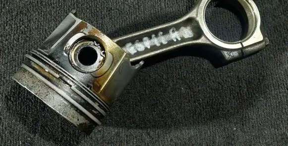 Renault Espace IV Piston with connecting rod