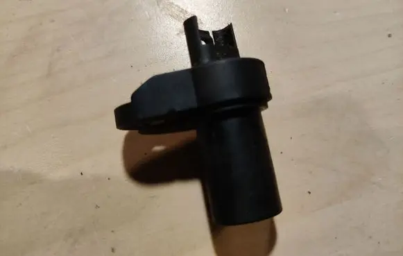 Camshaft position sensor