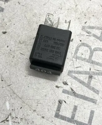 Porsche Cayenne (9PA) Other relay 7M0951253C